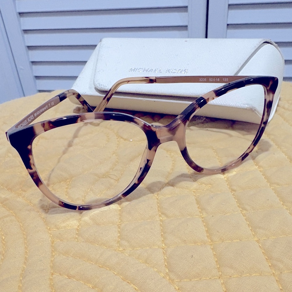 🐢 Michael Kors Tortoise Eyeglass Frames – Chic Everyday Designer Look